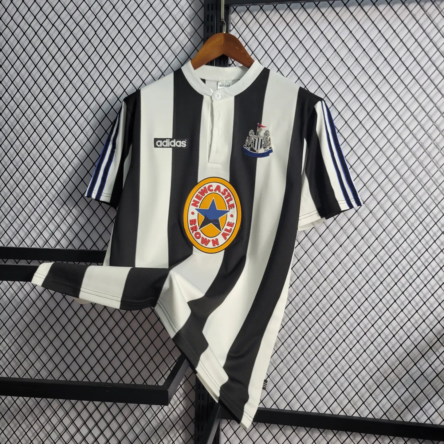 NEWCASTLE UNITED 95/97 Home Jersey