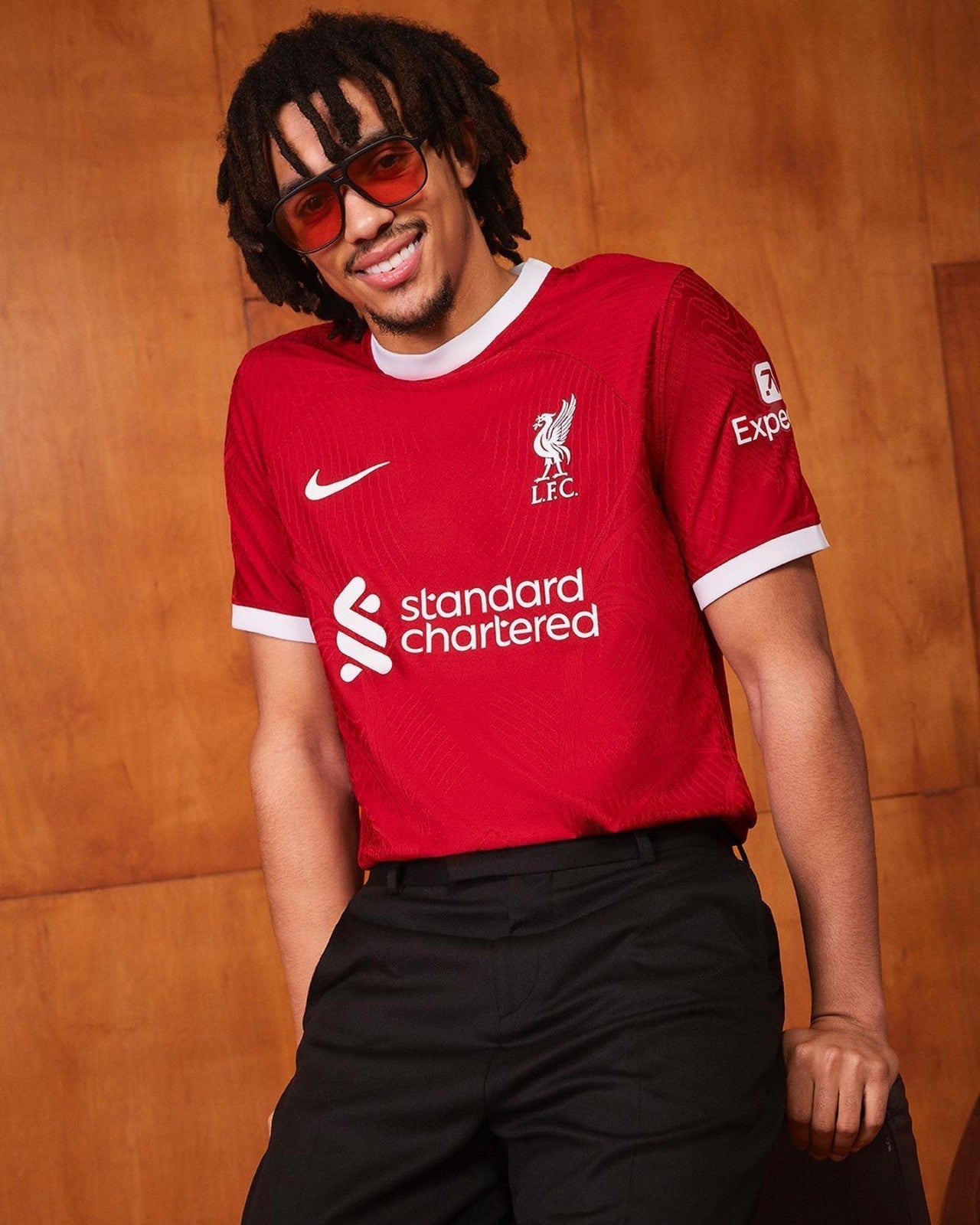 Liverpool 23/24 Home Kit