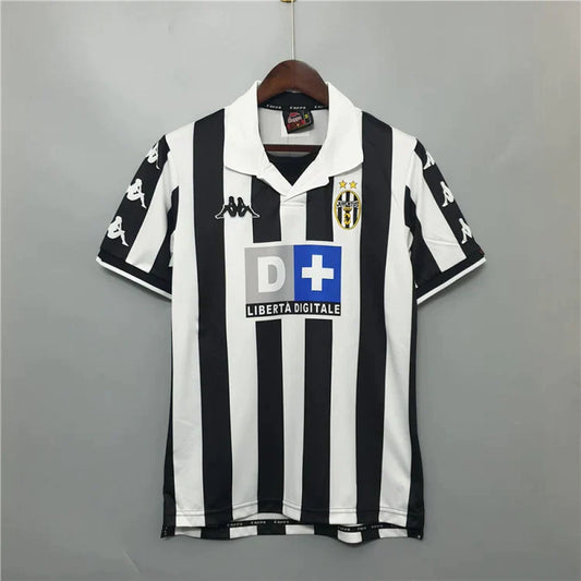 JUVENTUS 99/00 Home Jersey